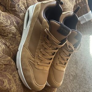 Skechers gold/yellow sneakers